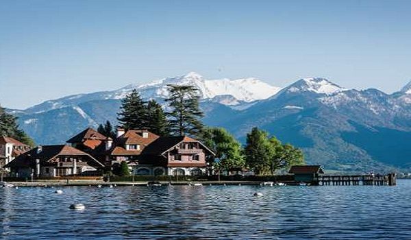 Le Lac d’Annecy : l’une des merveilles alpines